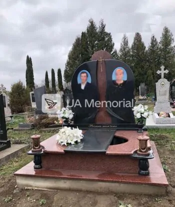 Подвійний пам'ятник N-201