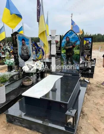 Військовий пам'ятник N-016