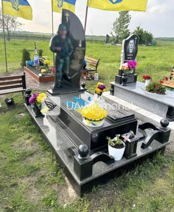 Військовий пам'ятник N-003