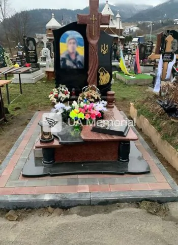 Військовий пам'ятник N-008