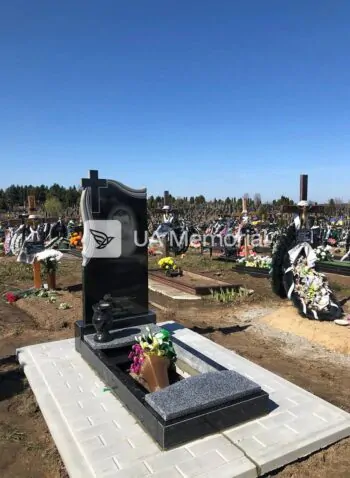Одинарний пам'ятник 113