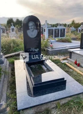 Одинарний пам'ятник 115